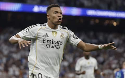 epa12383621 Real Madrid's Kylian Mbappe celebrates scoring the 2-1 goal during the UEFA Champions League soccer match between Real Madrid and Olympique de Marseille in Madrid, Spain, 16 September 2025.  EPA/SERGIO PEREZ