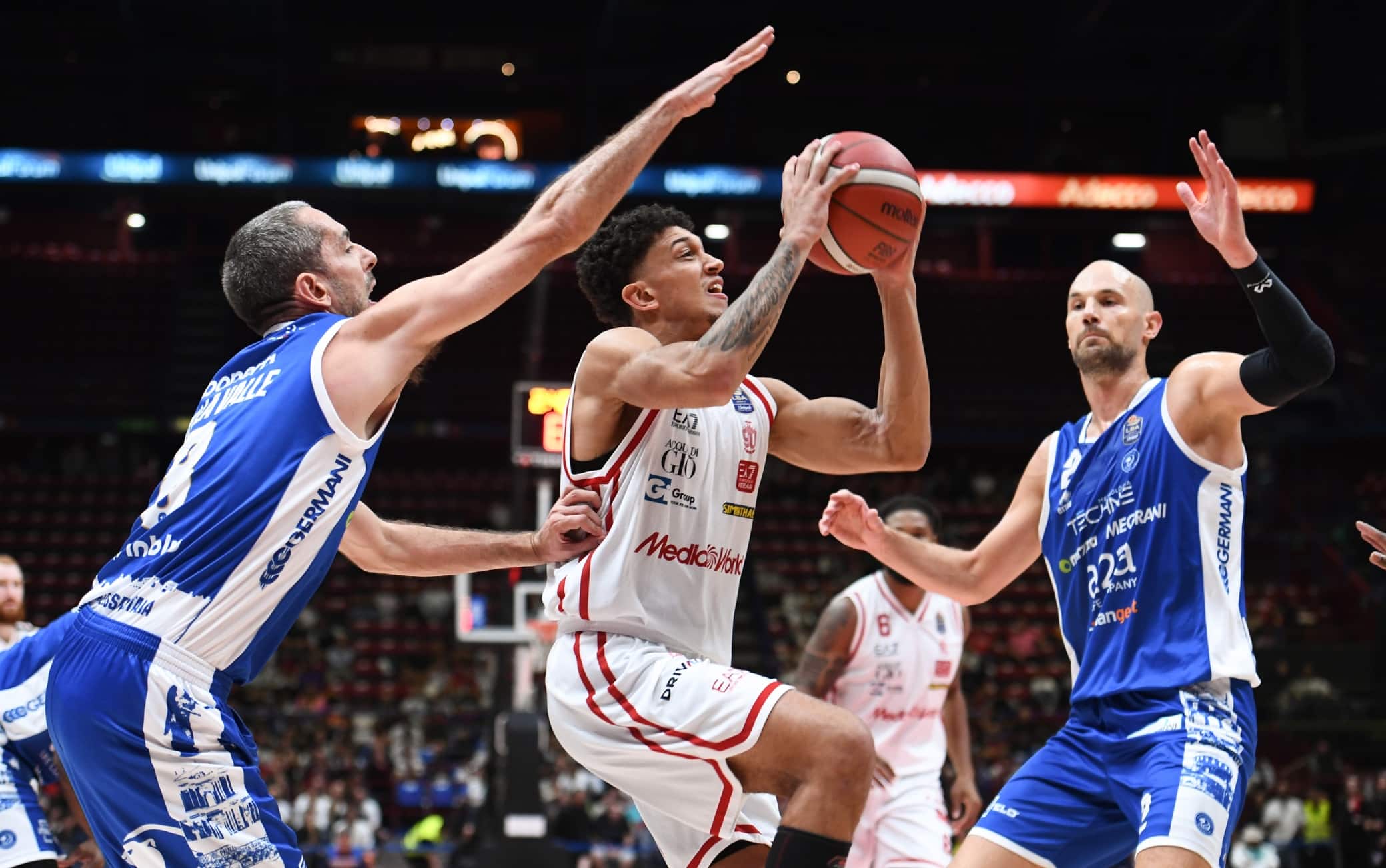 Final Eight Coppa Italia, Brescia-Olimpia Milano alle 18 su Sky Sport Basket e NOW
