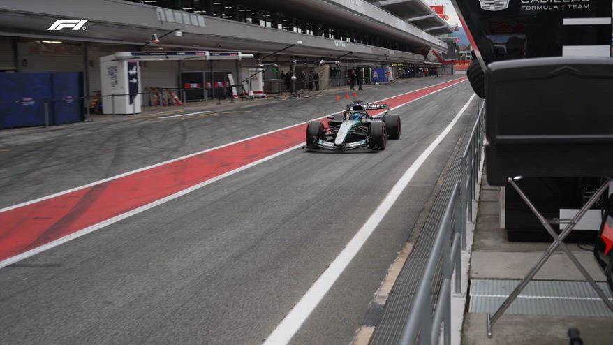 Mercedes, Russell chiude il Day- con il miglior tempo