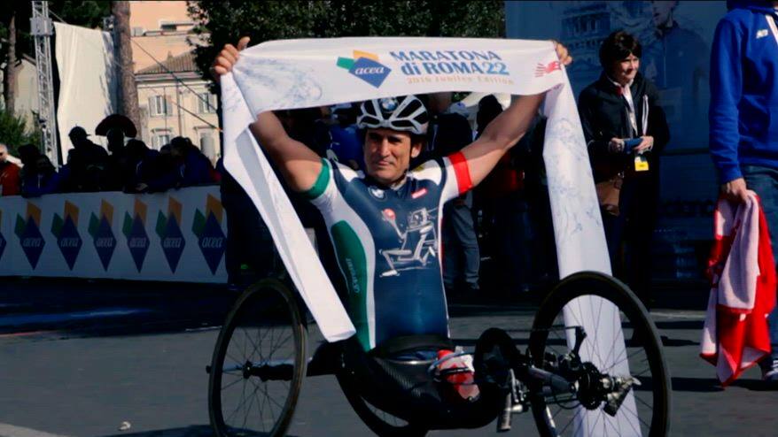 Addio a Zanardi, pilota e atleta paralimpico: aveva 59 anni