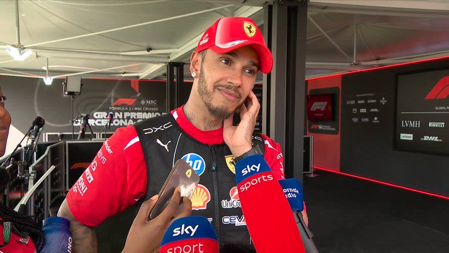 Hamilton: "La strada è lunga, serve un passo alla volta"
