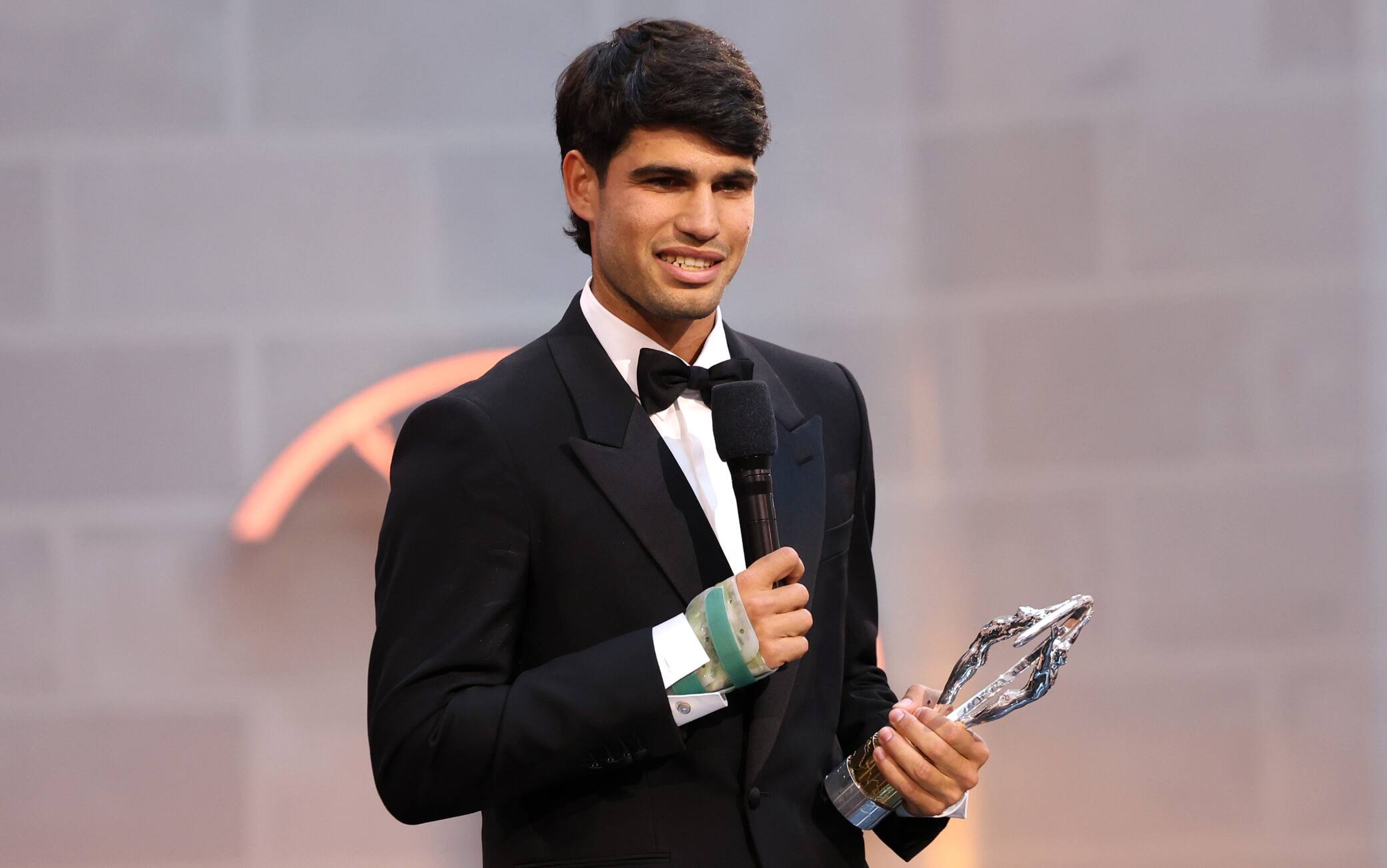 Alcaraz e l'infortunio al polso: "Non comprometto carriera per il Roland Garros"