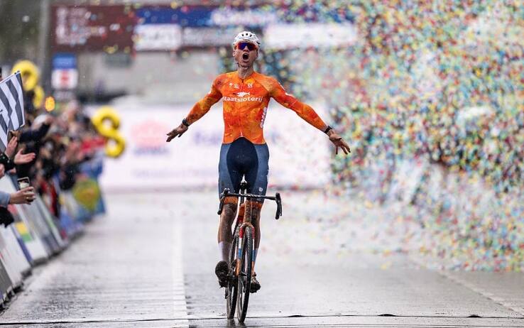 Ciclocross, Mondiali: Van der Poel vince per l'ottava volta in carriera
