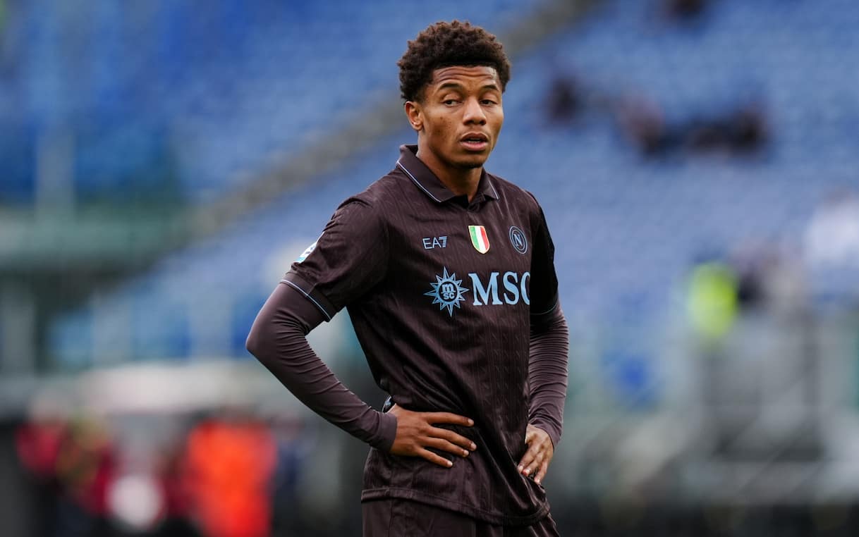 https://sport.sky.it/assets/images/9aee920e261d1f2dac8acec06ba8fc4ad3693760/skysport/it/calcio/serie-a/2026/01/04/neres-napoli-infortunio-news/neres_getty_1.jpg?im=Resize,width=1218