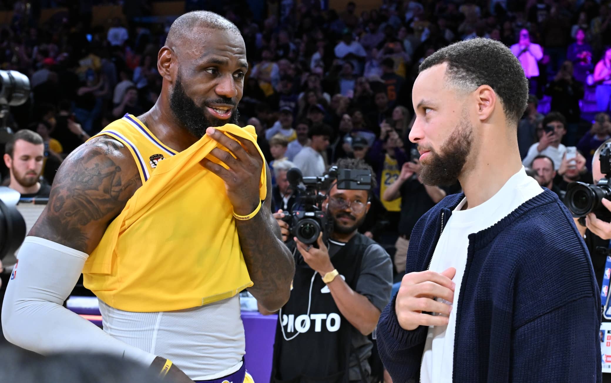 NBA, Curry commenta il no di LeBron a Golden State: "Mai farsi false speranze"