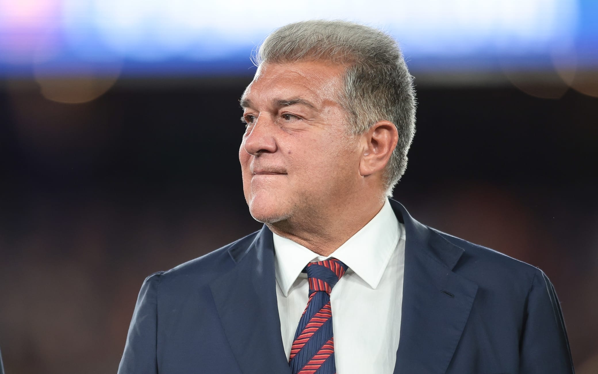 Barcellona, Laporta resta in Spagna: non sarà presente in ritiro per un'aritmia