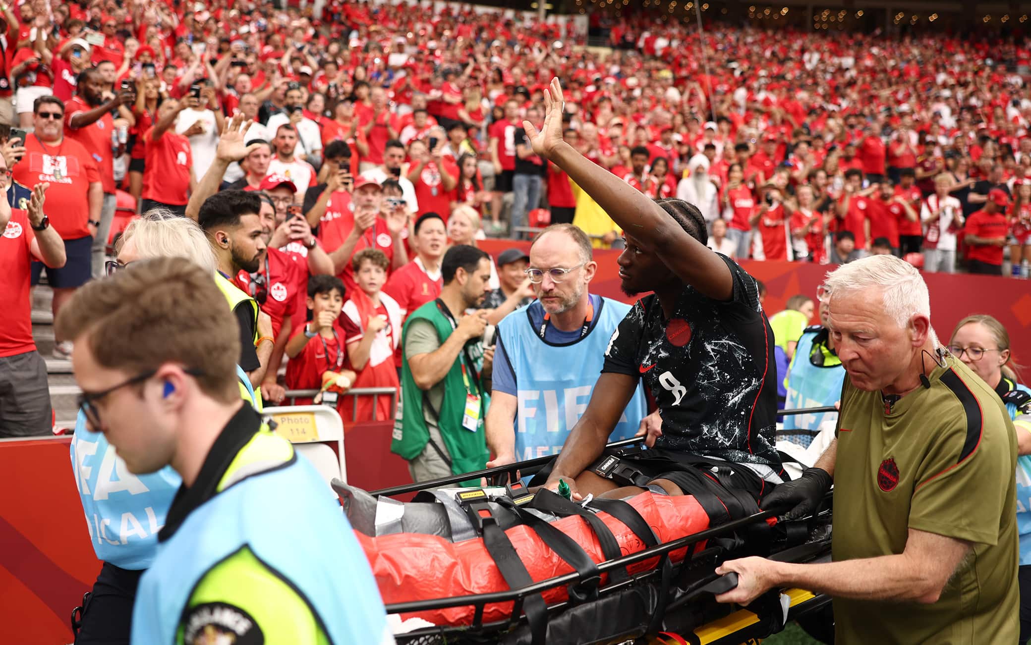 Infortunio shock a Koné (Sassuolo) durante Canada-Qatar rovina la festa a Vancouver