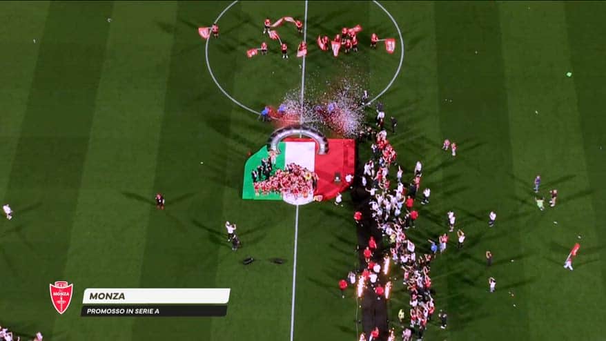 Monza, festa in pullman per la Serie A conquistata