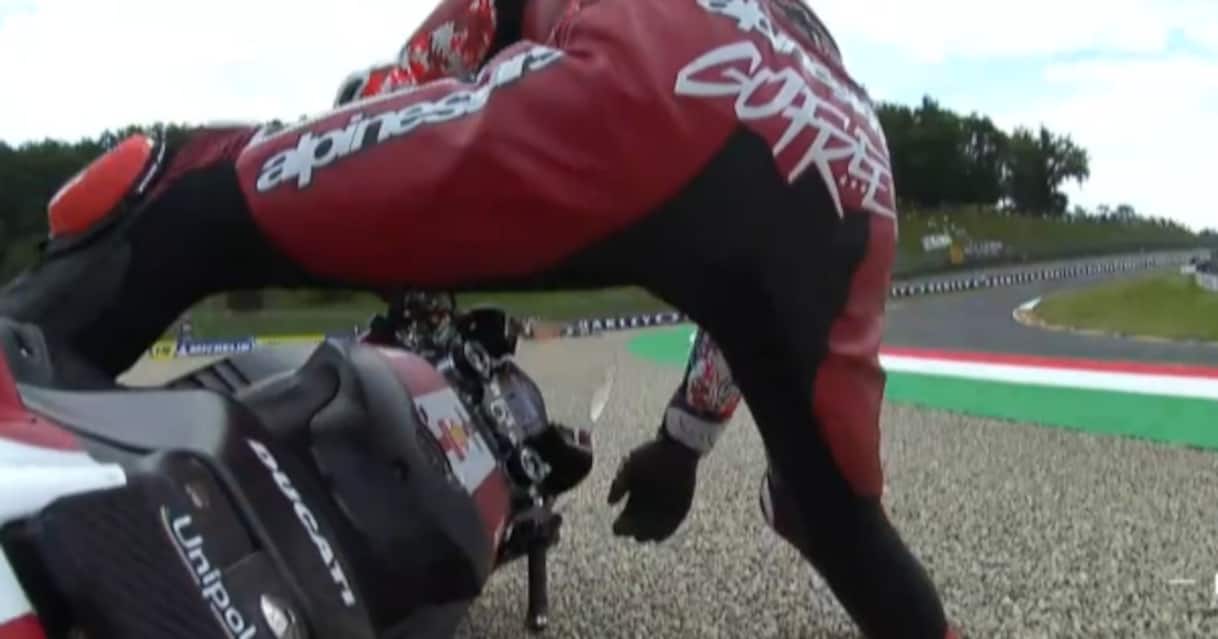 https://sport.sky.it/assets/images/9fe4da15db5b5003a15fefc45ca46a2e9116f8b0/skysport/it/motori/motogp/video/2026/05/29/bagnaia-caduta-lungo-gp-mugello-italia-1101681/bagnaia_og.jpg?im=Resize,width=1218