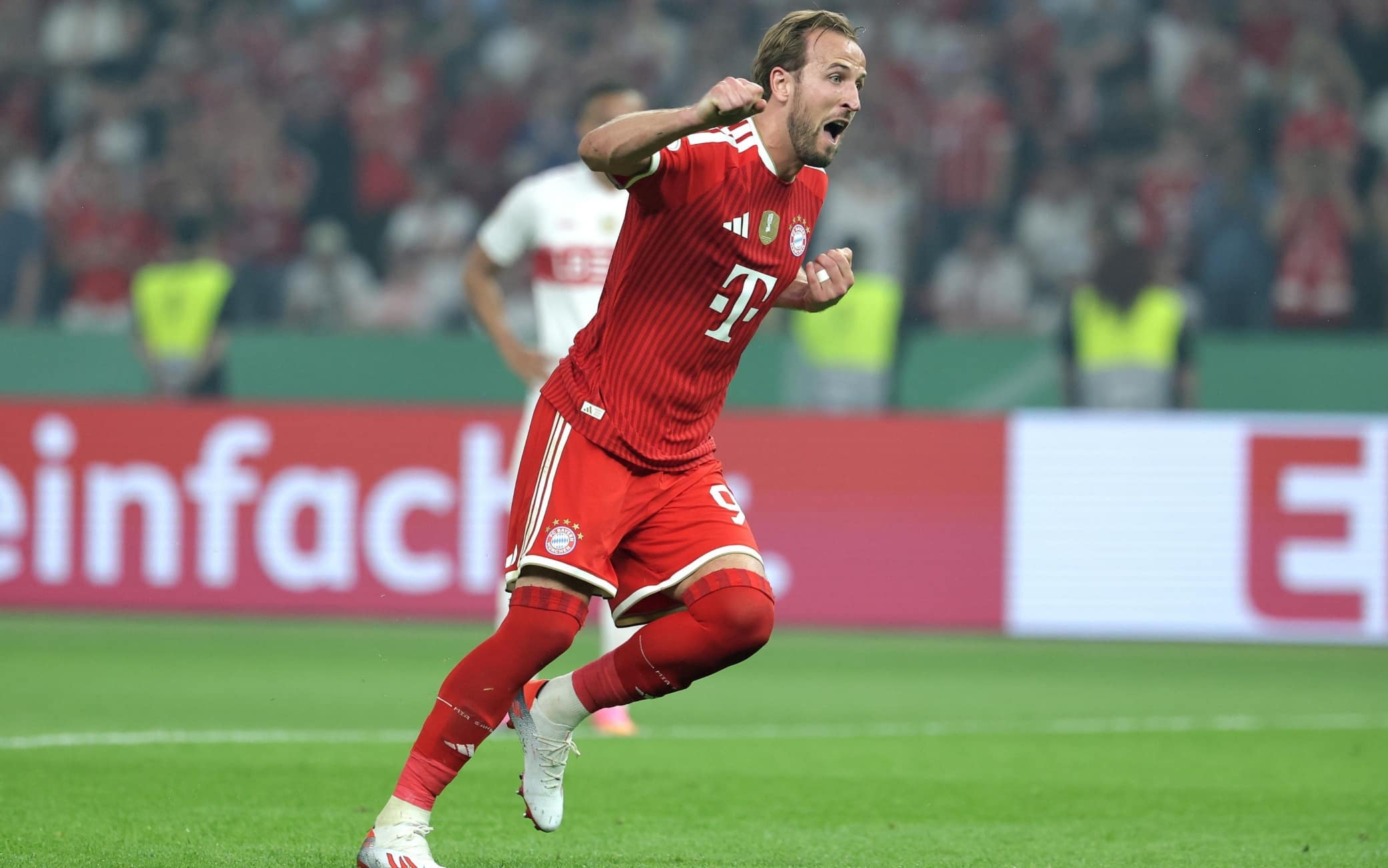 Tripletta in finale per Kane