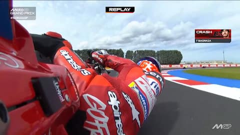 Bagnaia, caduta oggi in MotoGP nel GP di San Marino a Misano. FOTO e ...