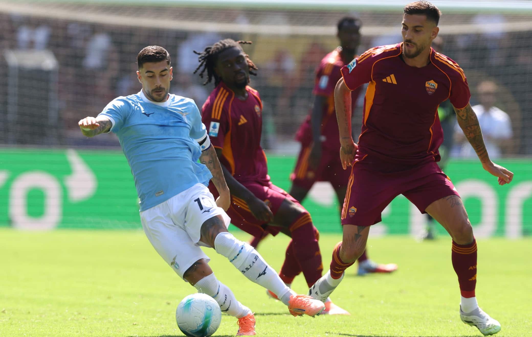 Roma-Lazio, Lega Serie A e Prefettura al lavoro per anticipare il derby. News LIVE