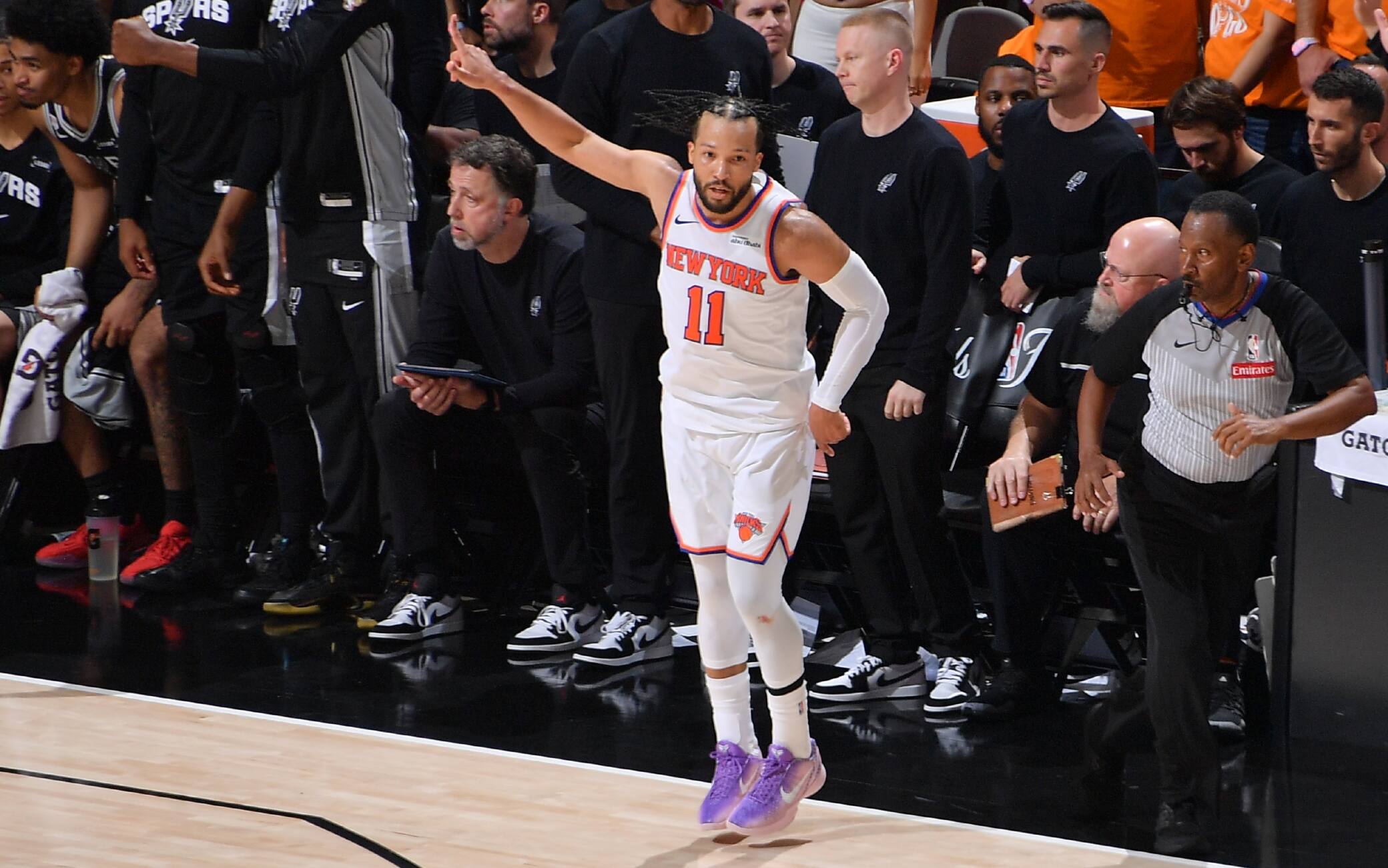 Brunson, il canestro decisivo nel finale di gara-1 di Spurs Knicks alle NBA Finals