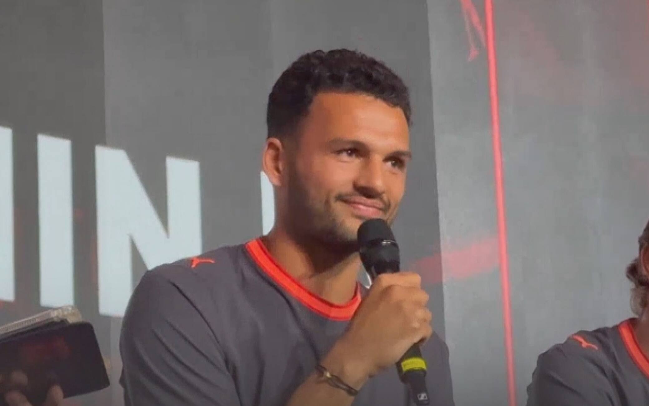 Gonçalo Ramos: "Milan tra i top club al mondo, non vedo l'ora di giocare". VIDEO