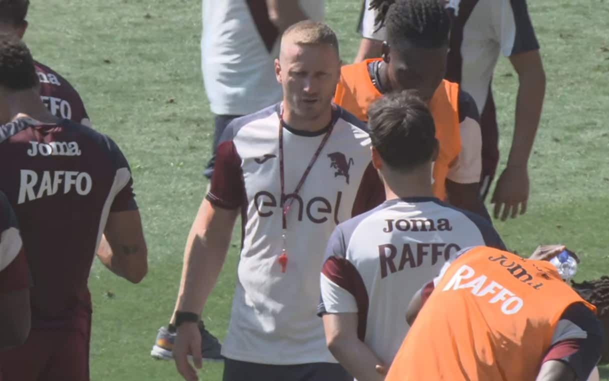 https://sport.sky.it/assets/images/a406d49d594e9ea4b3d31ae42f83e325222d9c5f/skysport/it/calcio/serie-a/video/2026/07/12/torino-allenamento-news-video-1111405/sky_sport_torino_abate.jpg?im=Resize,width=1218