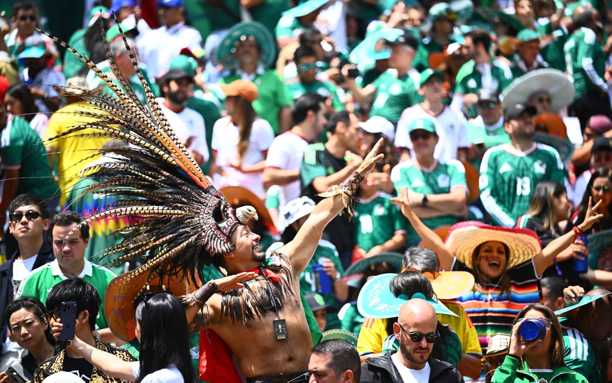 Che clima dentro l'Azteca!