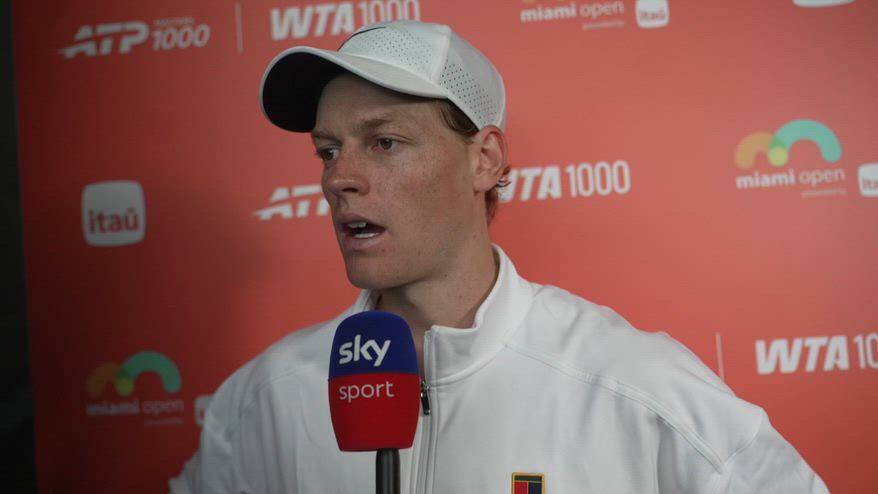 Sinner: "Berrettini? Bello rivederlo felice in campo"