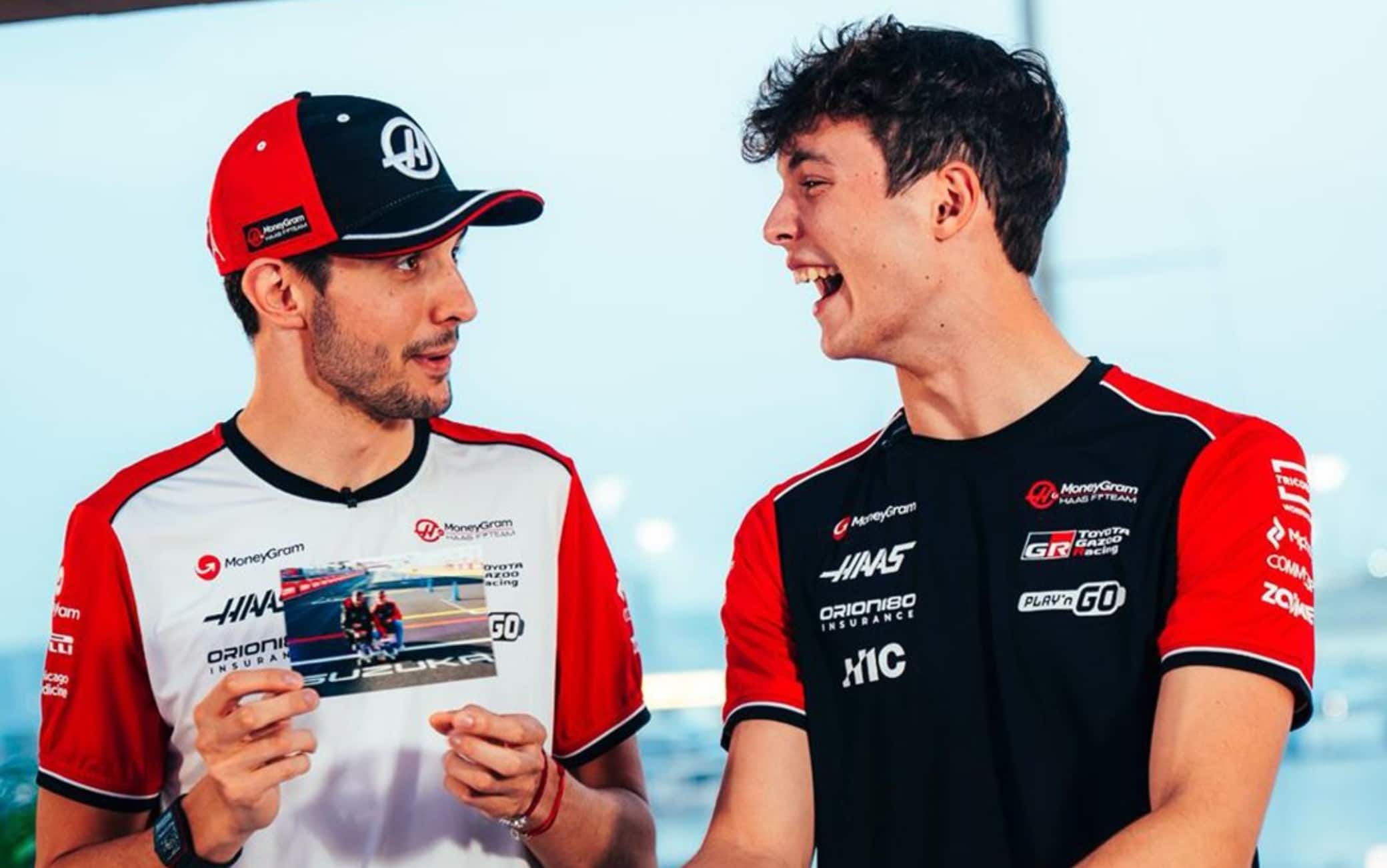 La Haas si presenta per il Mondiale di F1 2026: i piloti Ocon e Bearman