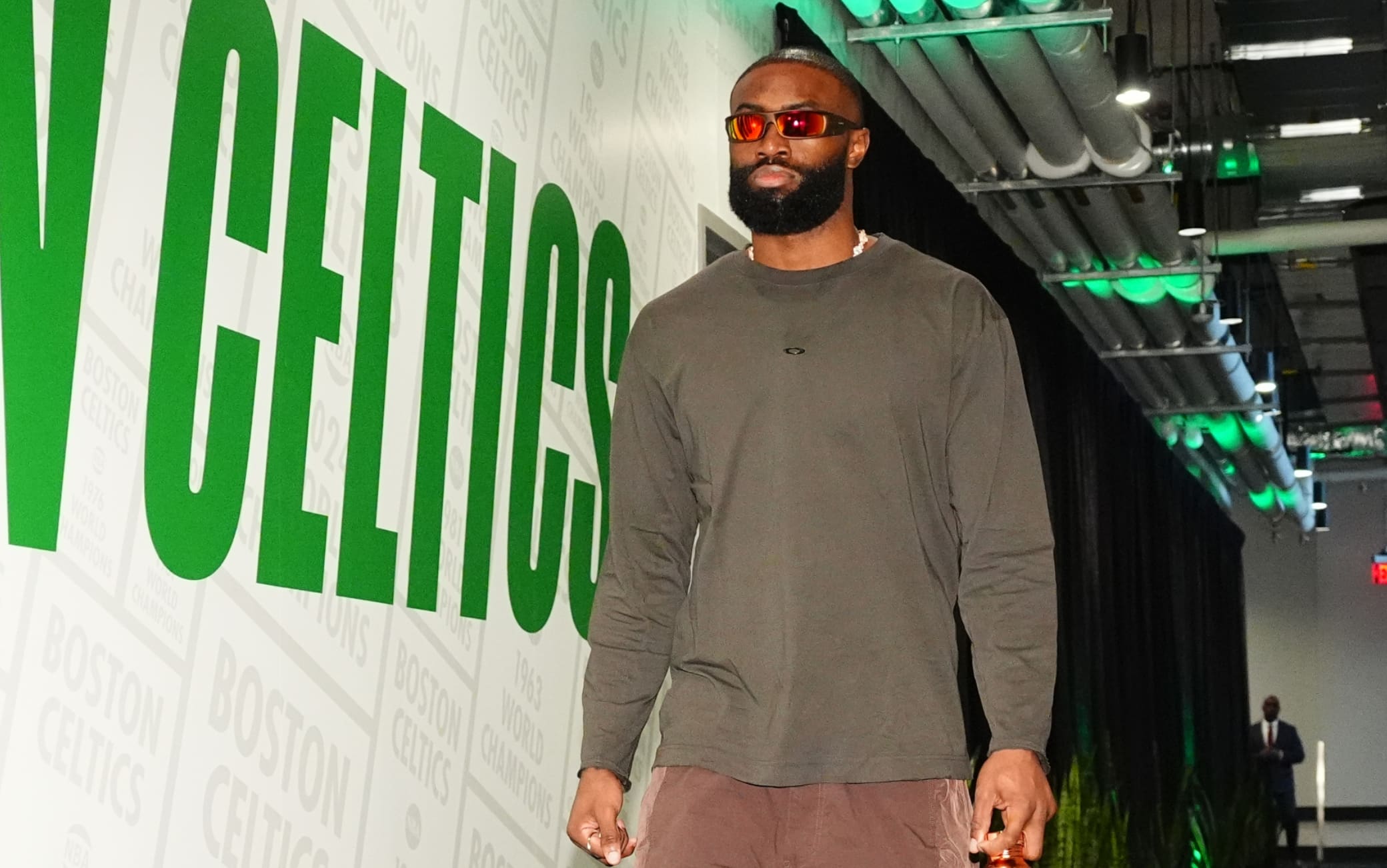 NBA, Brown saluta Boston: grande festa con i tifosi e chiavi della città per l'ex Celtics