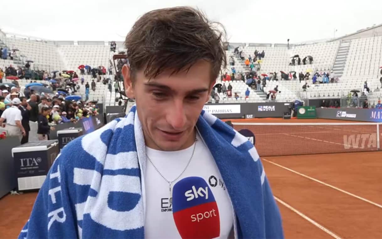 https://sport.sky.it/assets/images/a5406d7a27ffefd670f94edcc1538f0b638c8f69/skysport/it/tennis/video/2026/05/08/arnaldi-internazionali-roma-intervista-video-1096275/arnaldi.jpg?im=Resize,width=1218