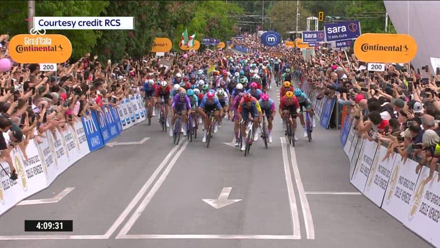 Giro d'Italia: Magnier vince la terza tappa, Milan beffato