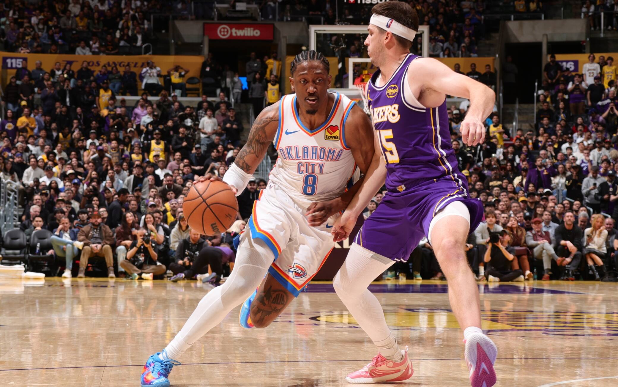 NBA, i risultati della notte: OKC passa in casa dei Lakers, sconfitte per Heat e Nuggets