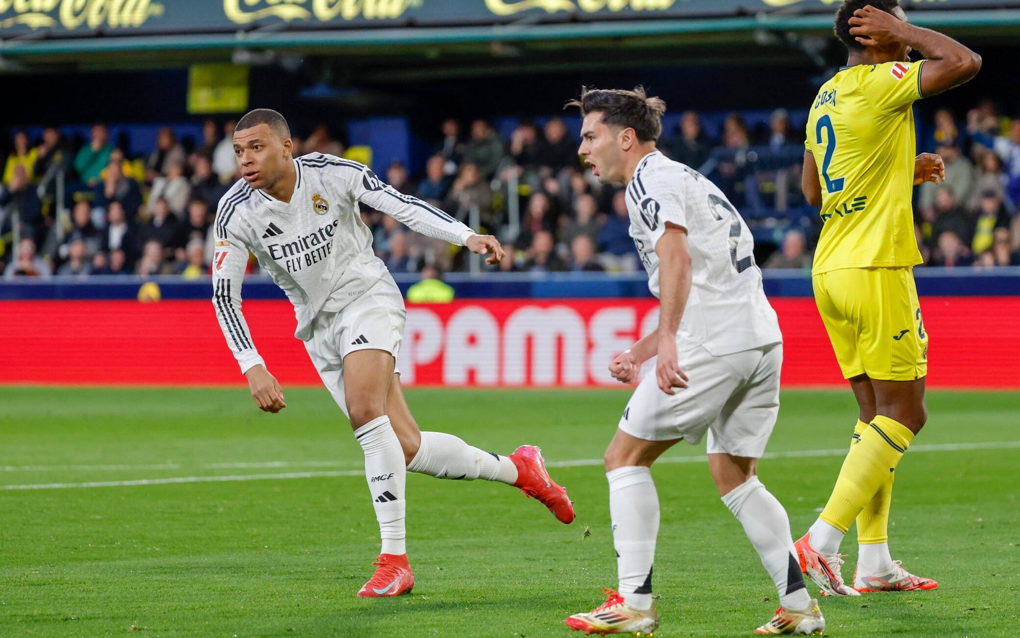 La doppietta di Mbappé contro il Villarreal