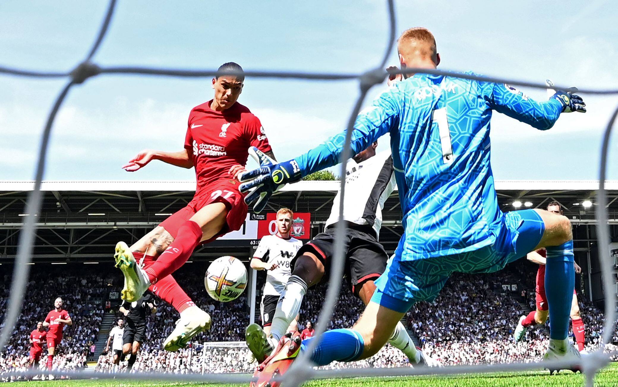 Il gol di tacco di Nuñez contro il Fulham
