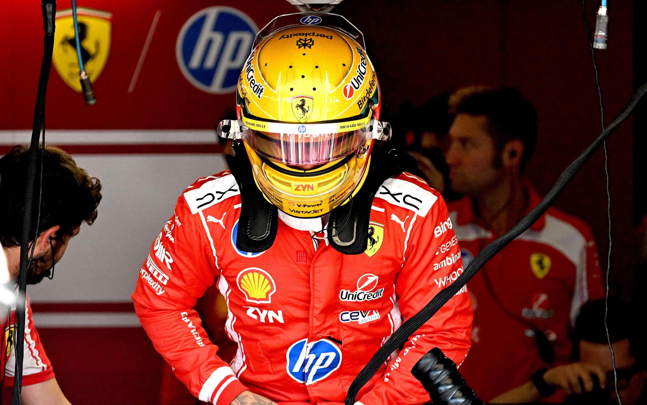 Hamilton dopo le qualifiche a Silverstone: "Gioco di squadra per battere Mercedes"
