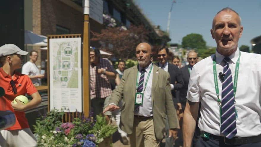 Federer anche oggi a Wimbledon: l'arrivo del Re