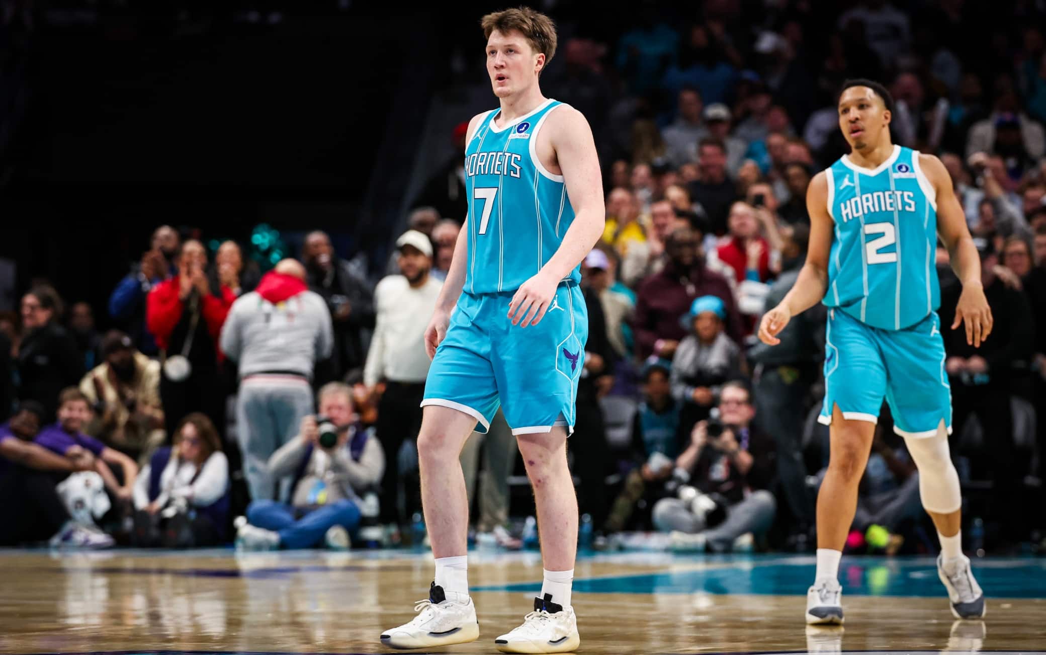 NBA, è subito allarme a Charlotte: Knueppel e Williams si fermano, esordio in forse