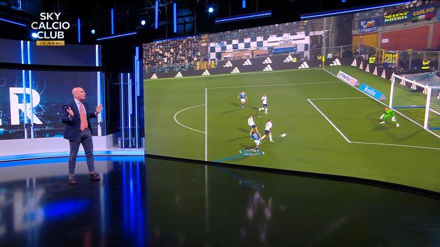 Il gol di Nico Paz in Como-Inter allo 'Sky Sport Tech'