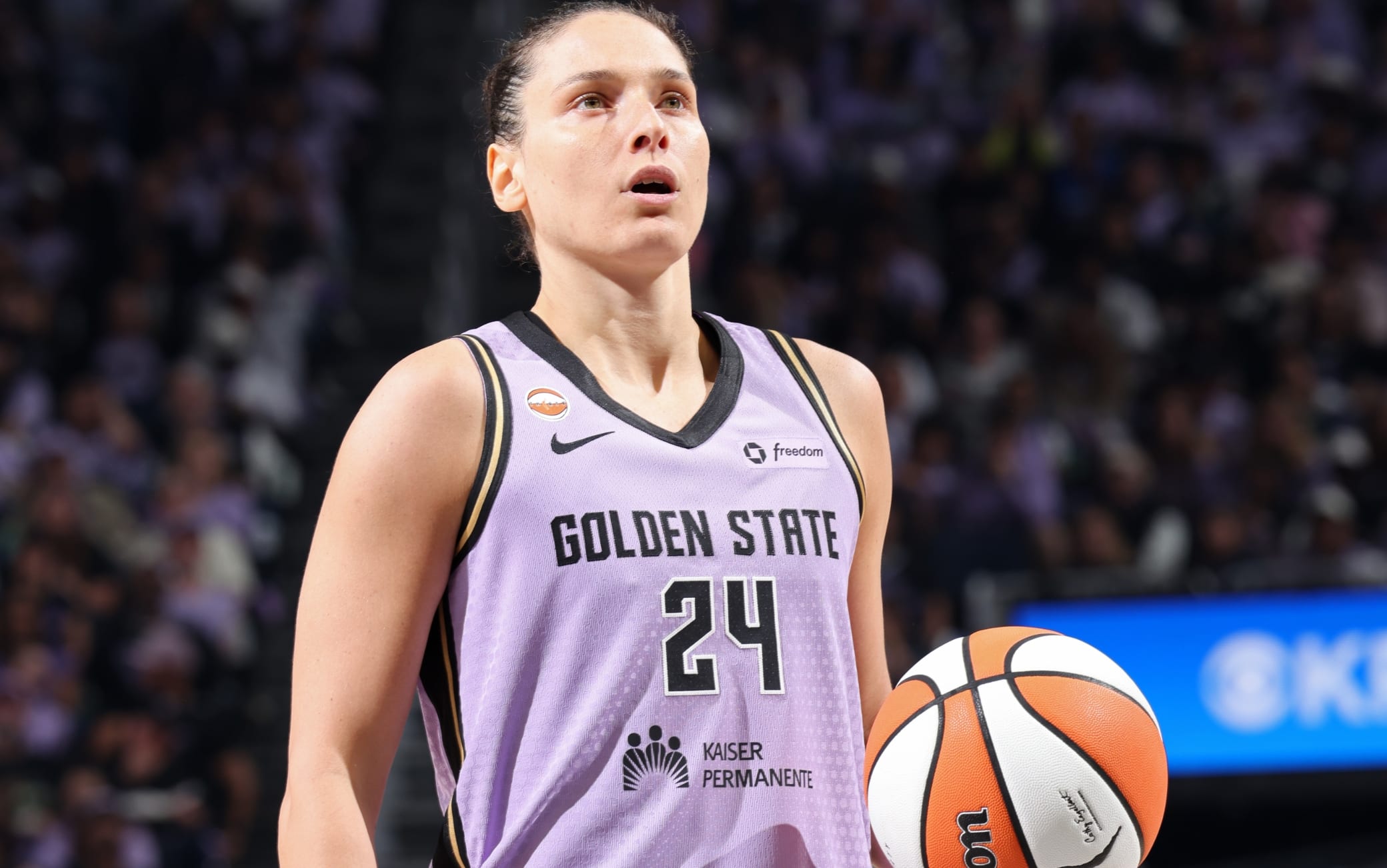 Playoff WNBA, Zanda da urlo: 22 punti in gara-1 e prima vittoria Valkyries. VIDEO
