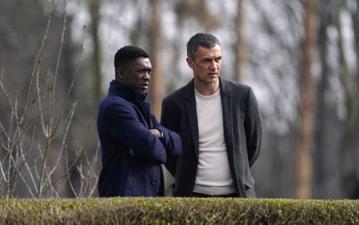 Seedorf e Maldini concentratissimi a bordocampo (ph - acmilan.com)