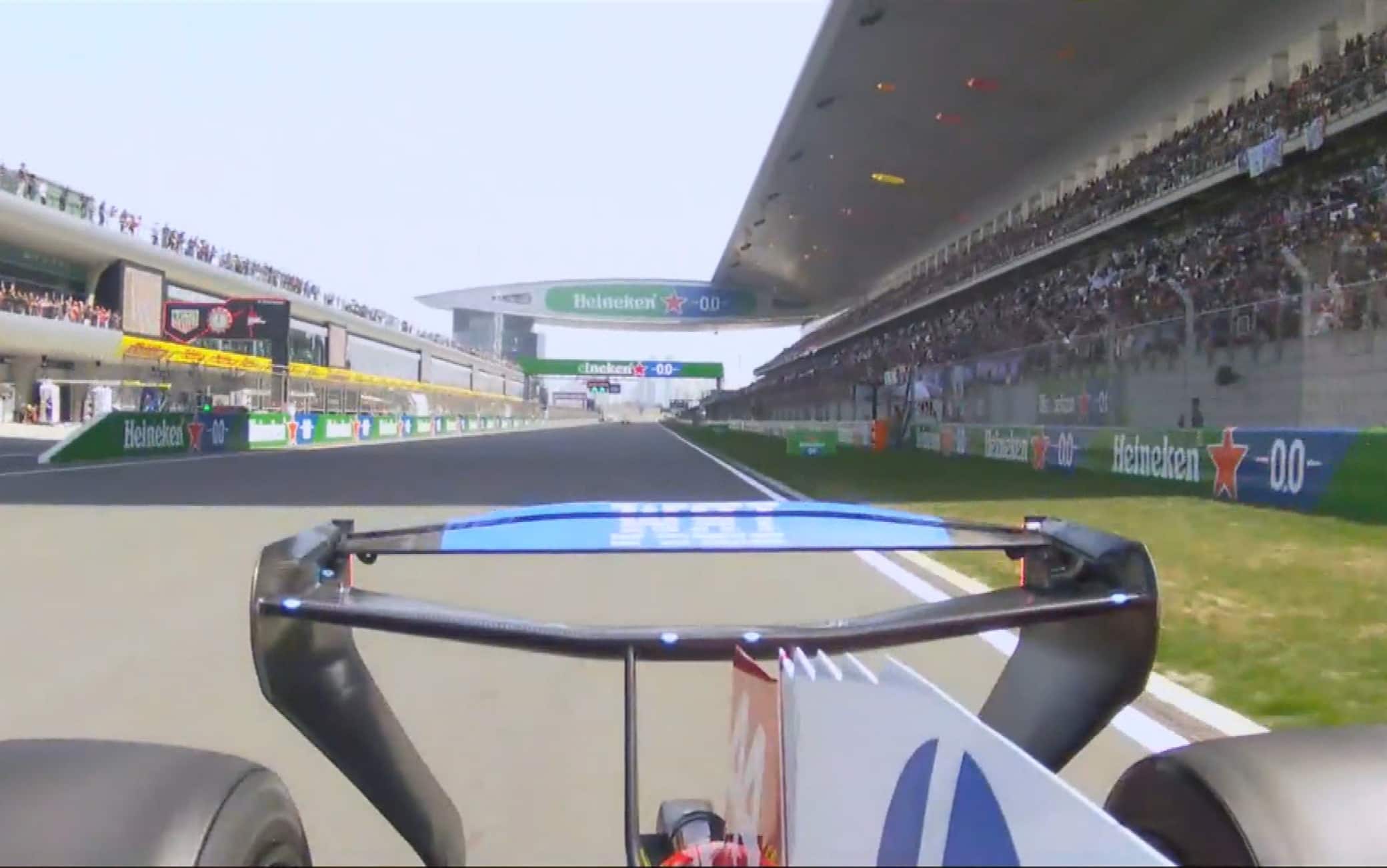 Ferrari, la chiusura dell'ala 'Macarena' e l'effetto paracadute: l'analisi. VIDEO