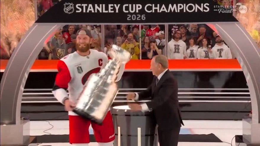 NHL, Carolina conquista la sua seconda Stanley Cup