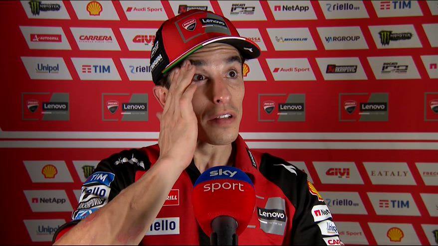 Marquez e la foratura: "Gomma distrutta sul cordolo" 