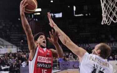 sport_basket_serie_a_2011_2011_caserta_pesaro_sito_scavolini