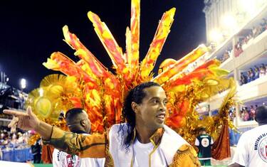 ronaldinho_carnevale_di_rio_de_janeiro_ansa