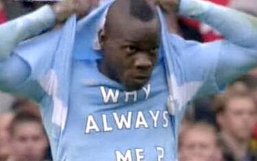 balotelli_maglietta_ansa