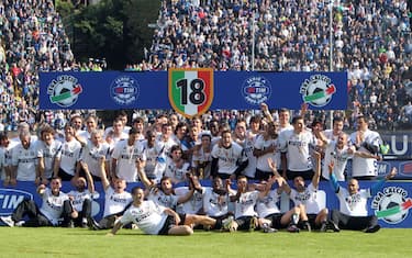 foto_di_squadra_scudetto_18_inter