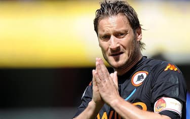 sport_calcio_italiano_chievo_roma_totti_prega_ansa