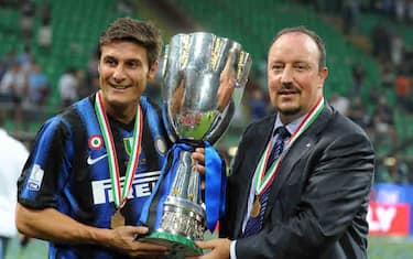 Foto Fabio Ferrari - LaPresse
21 08 2010 Milano ( Italia )
Sport Calcio
Inter vs Roma - Finale Supercoppa Italiana Tim 2010 - Stadio Giuseppe Meazza di Milano.
Nella foto: premiazione finale J.Zanetti e Benitez

Photo Fabio Ferrari - LaPresse
21 08 2010 Milan ( Italia )
Sport Calcio
Inter vs Roma - Final Italian Suprcup Tim 2010 - Giuseppe Meazza Stadium of Milan.
In the picture:final, Zanetti and Benitez