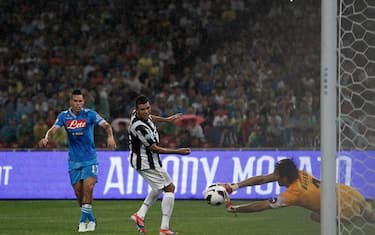 sport_calcio_italiano_juve_napoli_parata_buffon_getty