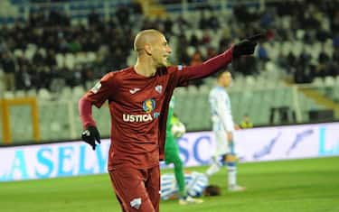 Foto LaPresse - Fabio Urbini
01 03 2016 Pescara - Italia
Sport Calcio
Pescara - Trapani
Campionato di Calcio Serie B 2015/2016 ConTe.it - Stadio L. Cornacchia
Nella foto:Citro Trapani esulta dopo il gol

Photo LaPresse - Fabio Urbini
01 03 2016 Pescara - Italy
Sport Soccer
Pescara - Trapani
Italian Football Championship League B 2015/2016 ConTe.it - L. Cornacchia Stadium
In the pic:Citro Trapani esulta dopo il gol