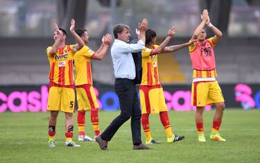 Foto LaPresse - Gerardo Cafaro
01/10/2016 , Benevento (Italia)
Sport Calcio
Benevento Calcio vs Novara Calcio
Campionato di calcio Serie B ConTe.it. 2016/2017 - Stadio “Ciro Vigorito”
Nella foto: Esultanza finale Baroni

Photo LaPresse - Gerardo Cafaro
Saturday 1st October 2016 , Benevento (Italy)
Sport Soccer
Benevento Calcio vs Novara Calcio
Italian Football Championship League B ConTe.it 2016/2017  - “Ciro Vigorito” Stadium
In the picture: Exultation Baroni