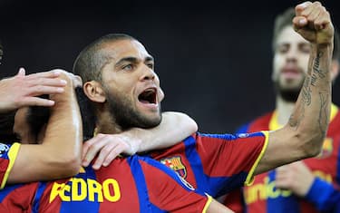 dani_alves_pedro_barcellona_ansa
