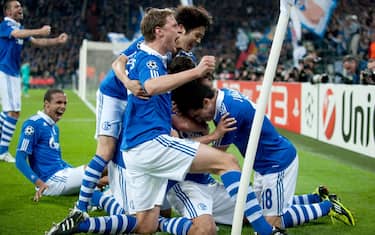 schalke_04_inter_festa_raul_ansa