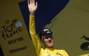 froome_tour_saluto_giallo_getty