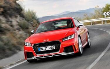 Audi_TT_RS